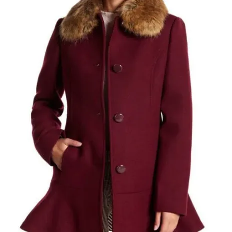 riverdale-veronica-lodge-coat-with-fur-collar-510x600-1.jpg